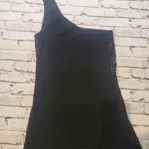 2b Bebe Black Sequin Top, Size XS - Picture 3 of 3